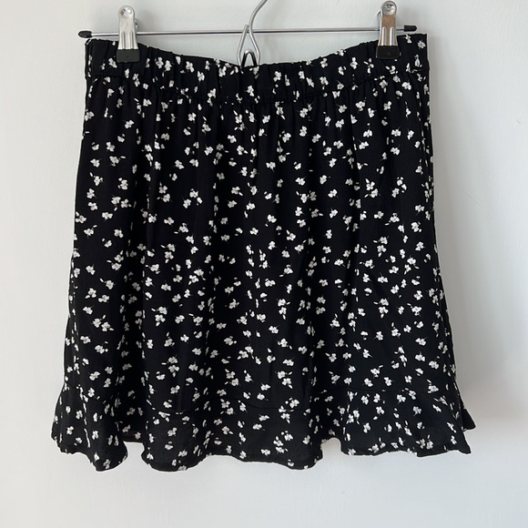 GARAGE Floral Lined Skirt - Picture 4 of 5